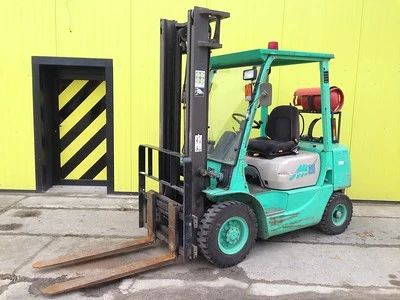 Mitsubishi FG25 Forklift alternator