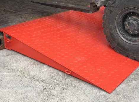 Forklift Ramp For Sale Application For Containers Docks Be Certified Today